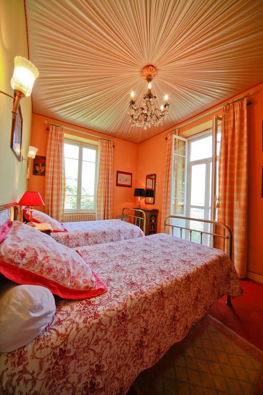 ジレット Au Relais Fleuri Bed & Breakfast エクステリア 写真
